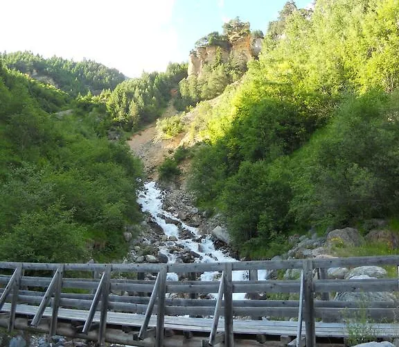 Apartman Haus Handle Grins