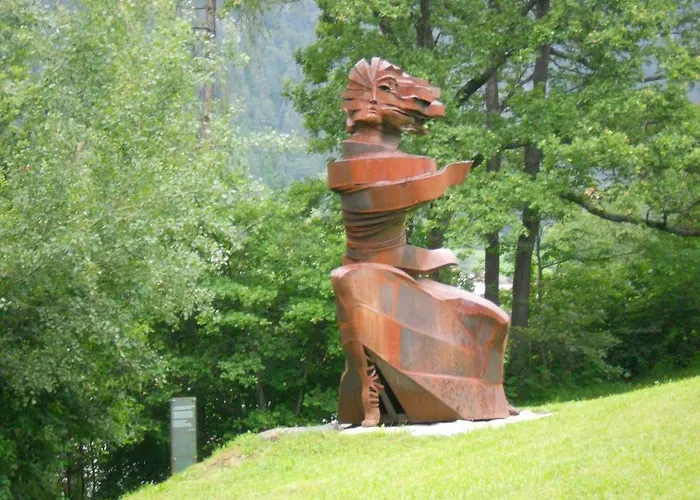 Apartman Haus Handle Grins